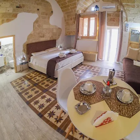 Apartament Le Antiche Dimore Di Dea Miggiano